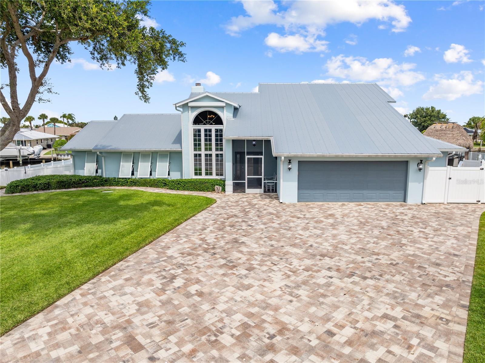 123 Queen Ann Court, Hutchinson Island FL 34949 photo 2
