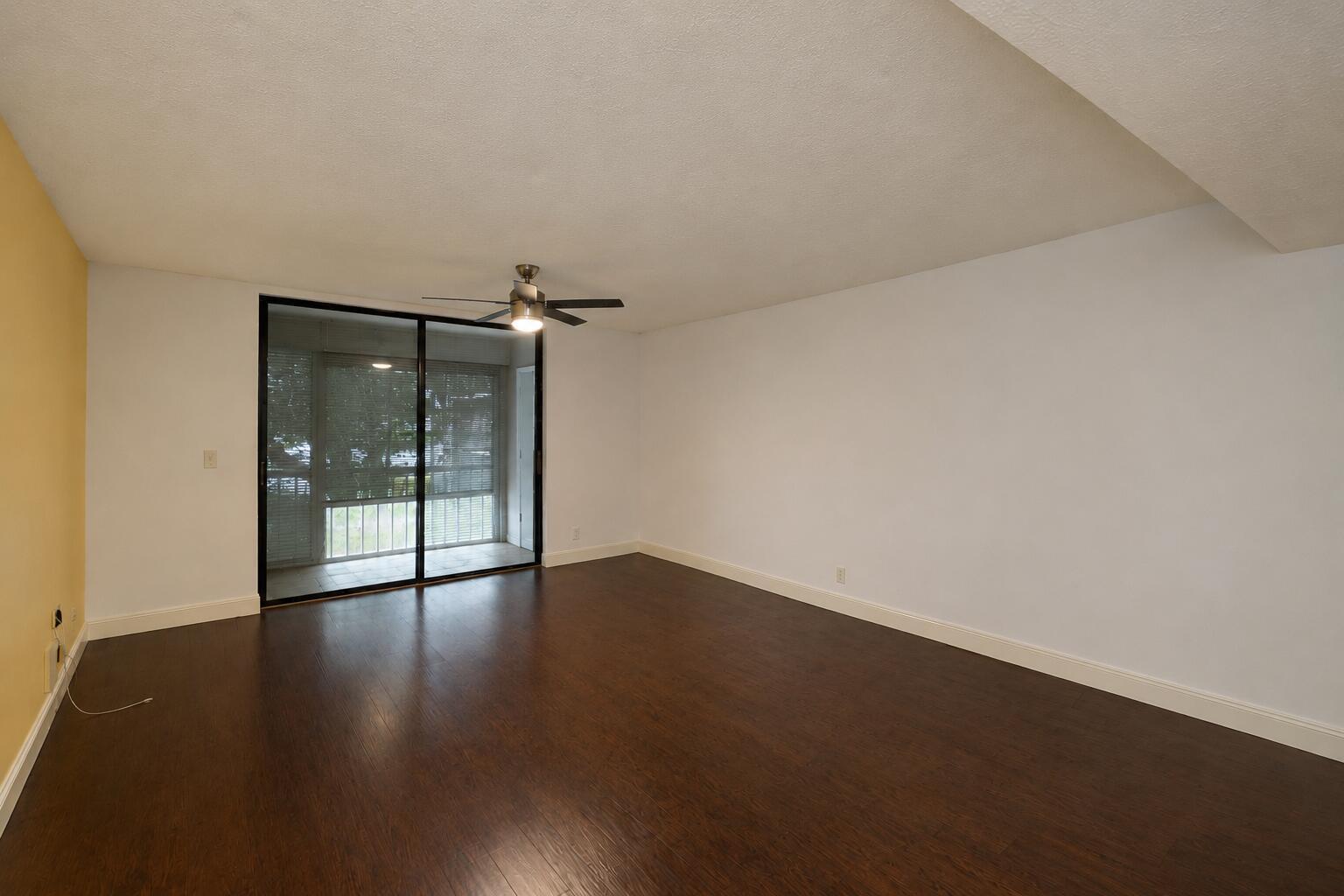 5220 Las Verdes Circle # 220, Delray Beach FL 33484 photo 3