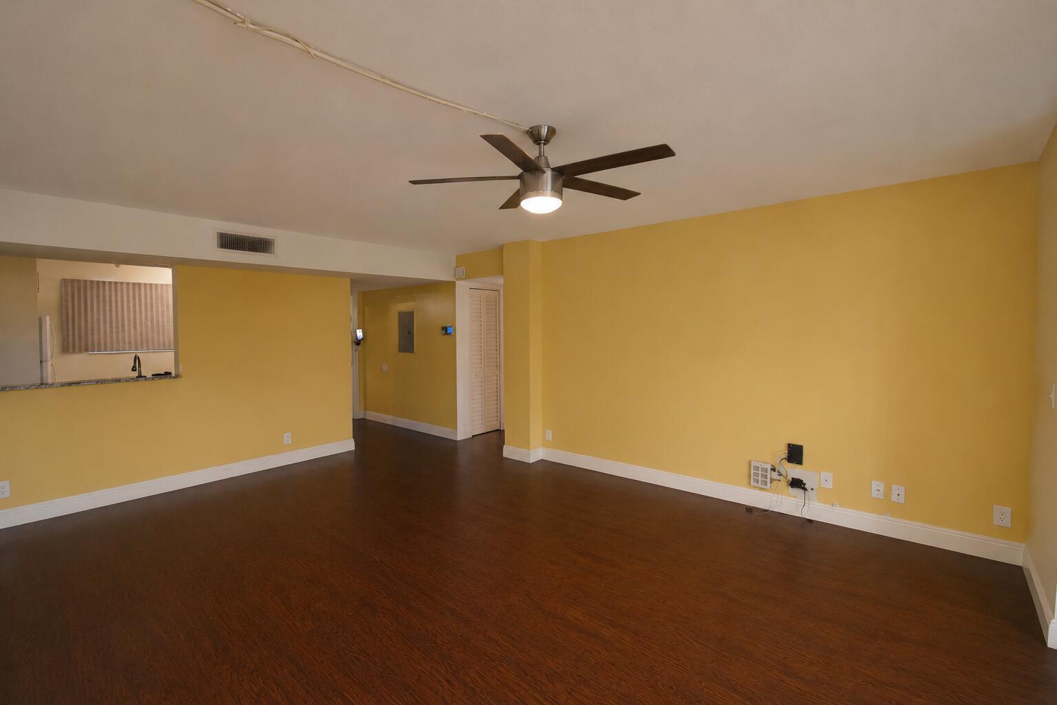 5220 Las Verdes Circle # 220, Delray Beach FL 33484 photo 4