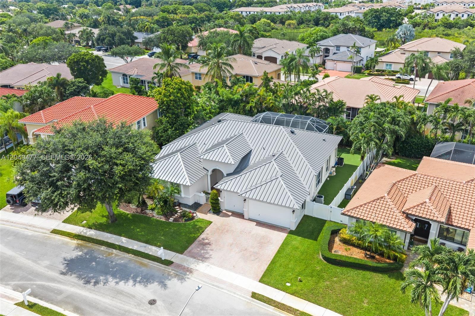 15973 SW 4th St, Pembroke Pines FL 33027 photo 3