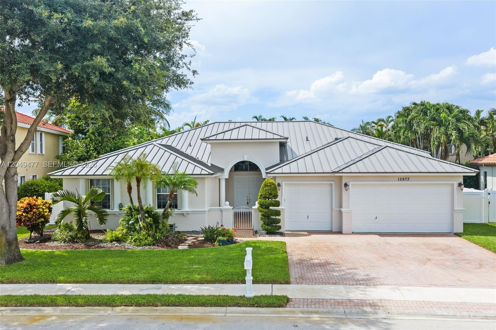 15973 SW 4th St, Pembroke Pines FL 33027