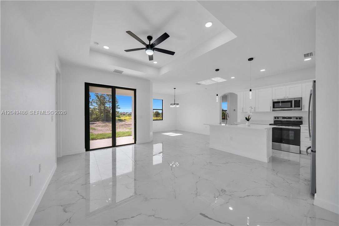 800 Pine Ave, Lehigh Acres FL 33972 photo 4