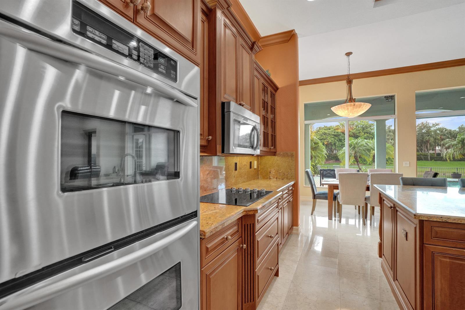 12370 NW 80th Place, Parkland FL 33076 photo 5
