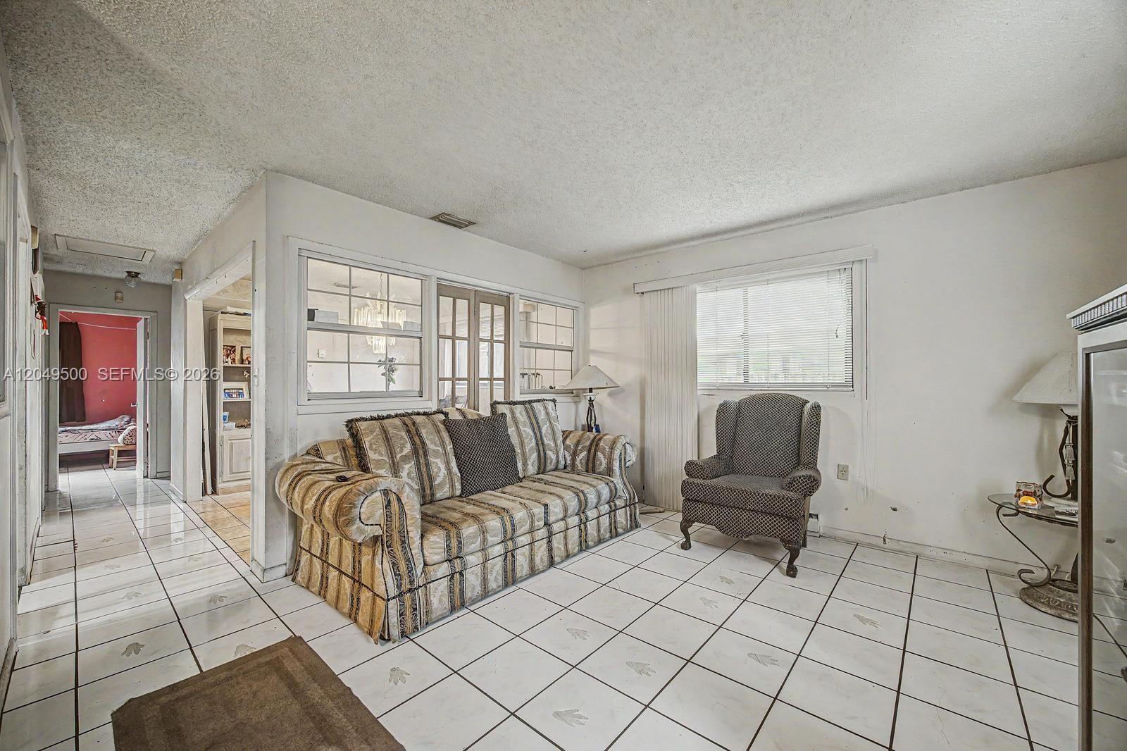 735 NW 8th Ct, Florida City FL 33034 photo 5
