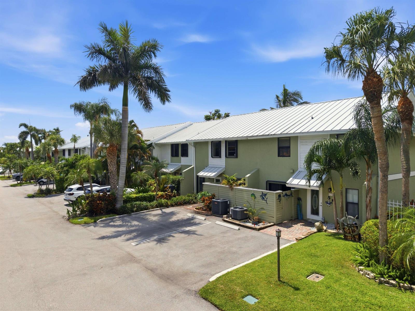 626 Mariners Way, Boynton Beach FL 33435 photo 5