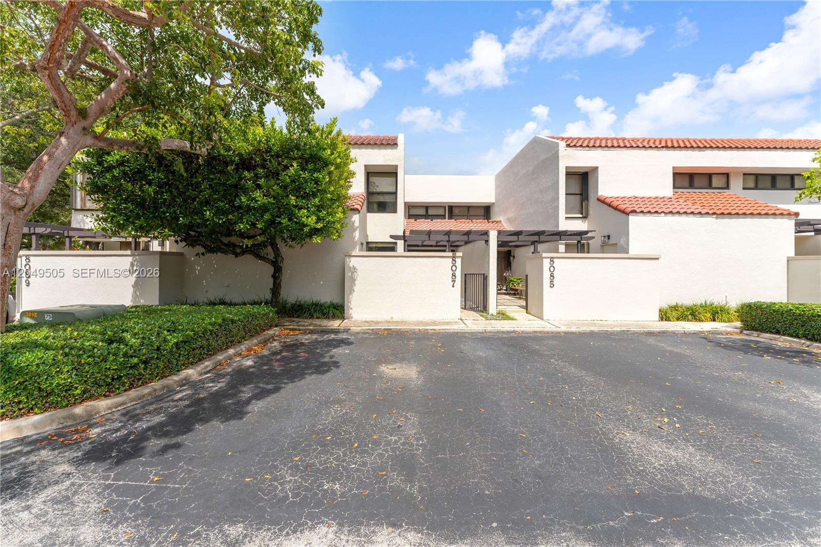 8087 SW 86th Ter # 0, Miami FL 33143