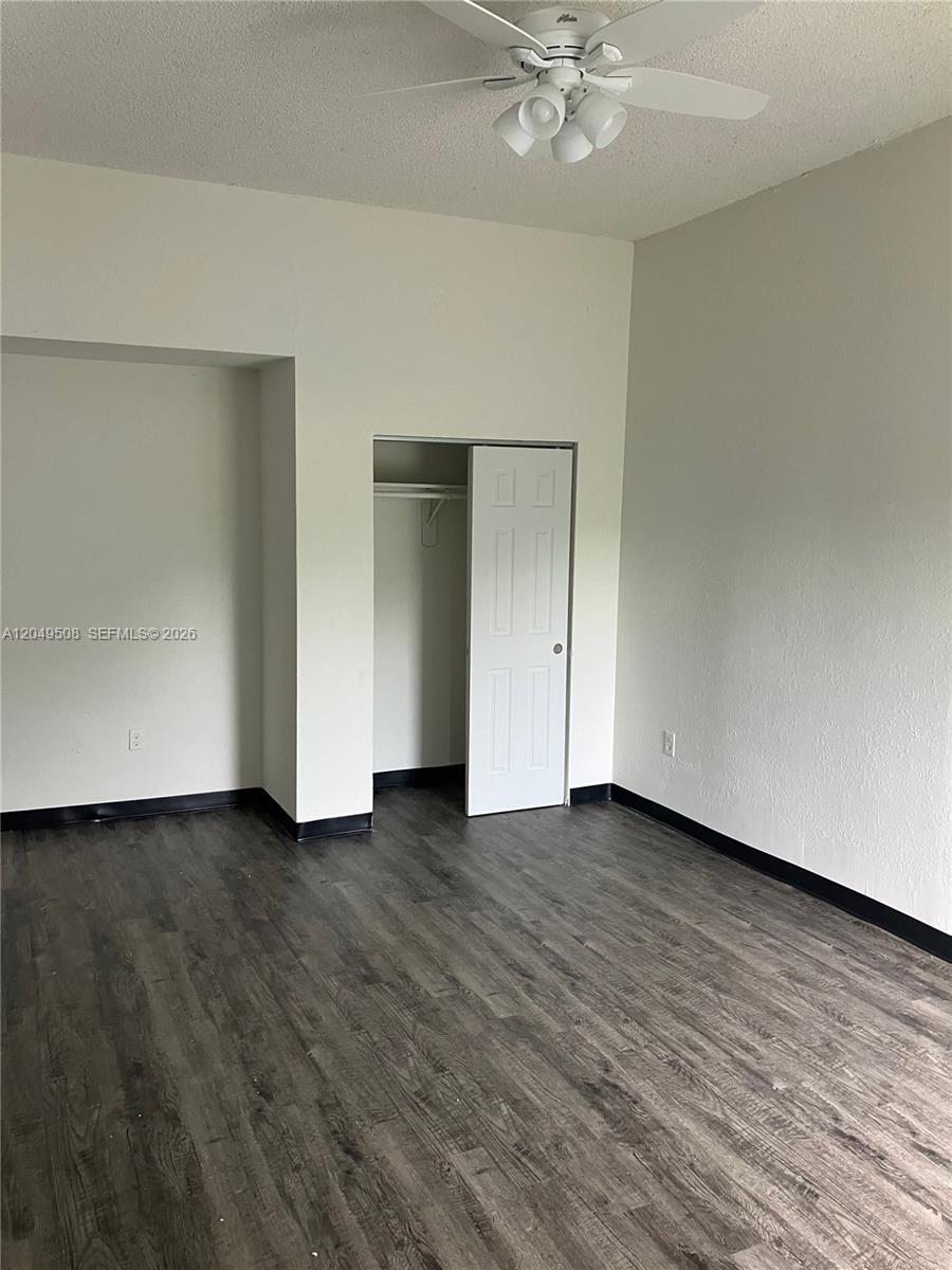 467 NW 8th St # 4, Miami FL 33136 photo 3