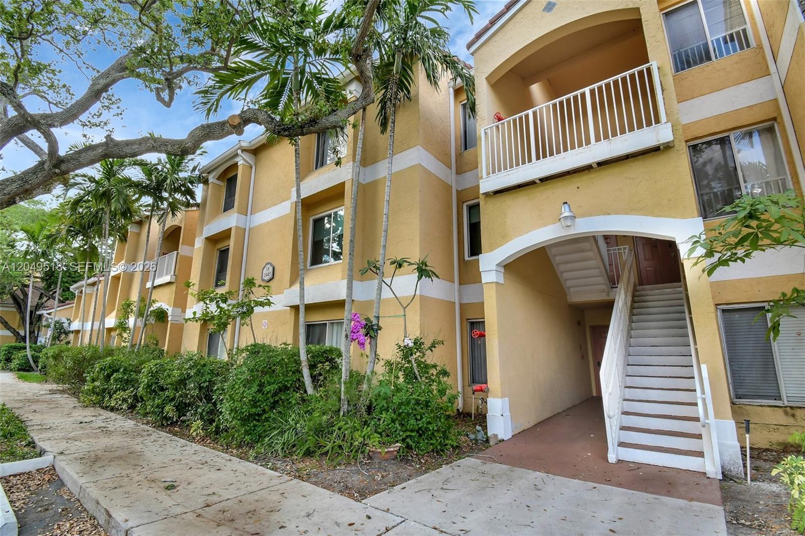 2445 NW 33rd St # 1410, Oakland Park FL 33309