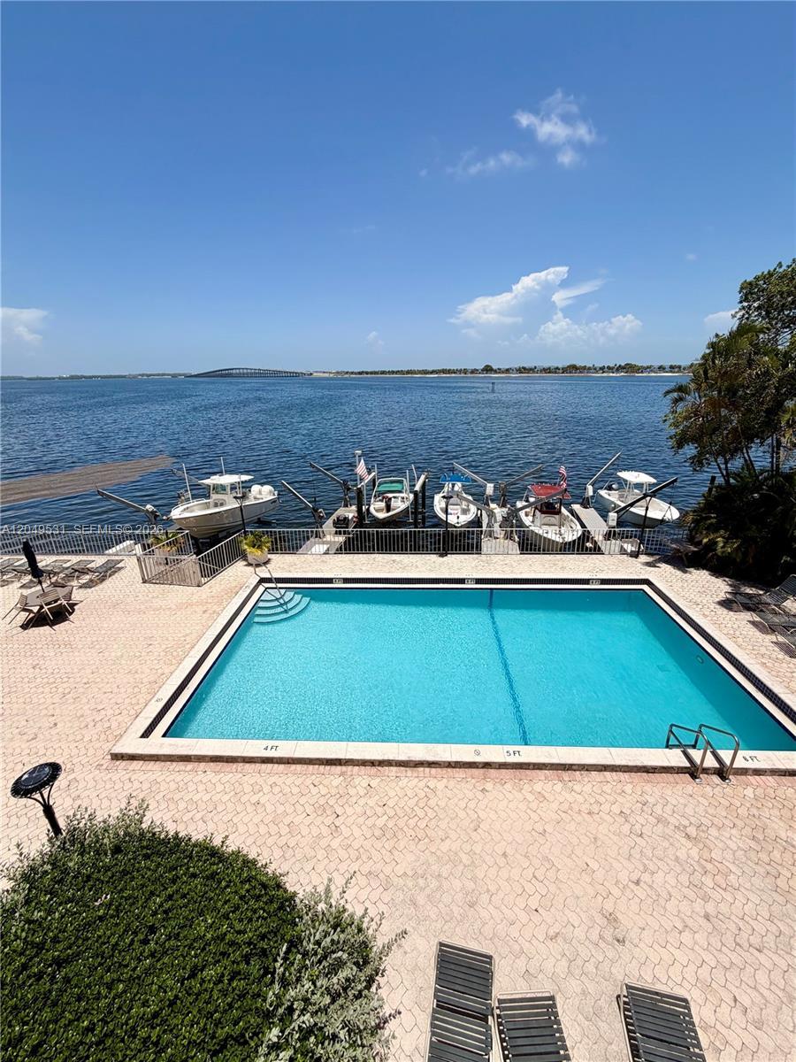 2201 Brickell Ave # 47, Miami FL 33129
