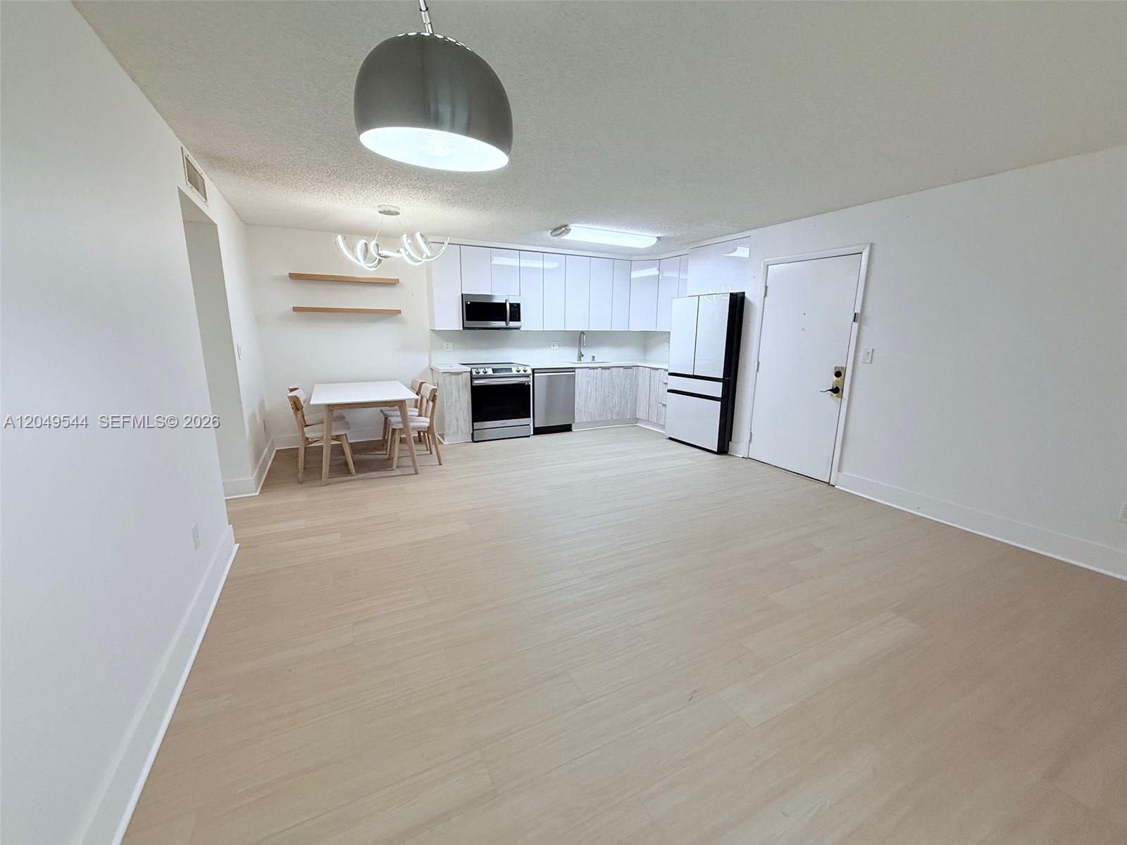 9352 S Belfort Cir # 109, Tamarac FL 33321 photo 3