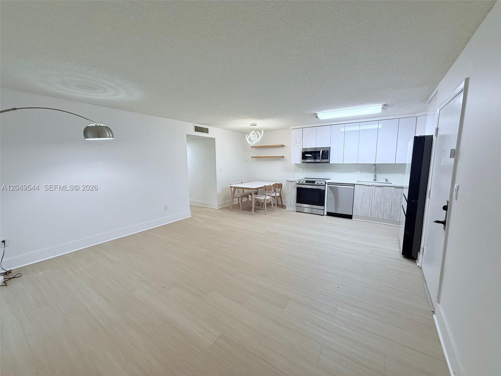 9352 S Belfort Cir # 109, Tamarac FL 33321