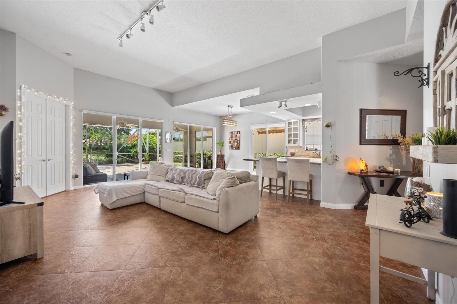 2862 Irma Lake Drive, West Palm Beach FL 33411 photo 4