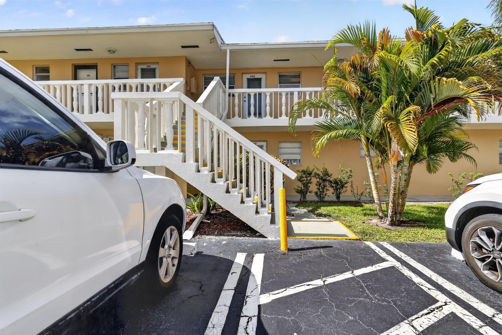 2182 NE 1st Way # 202, Boynton Beach FL 33435 photo 3