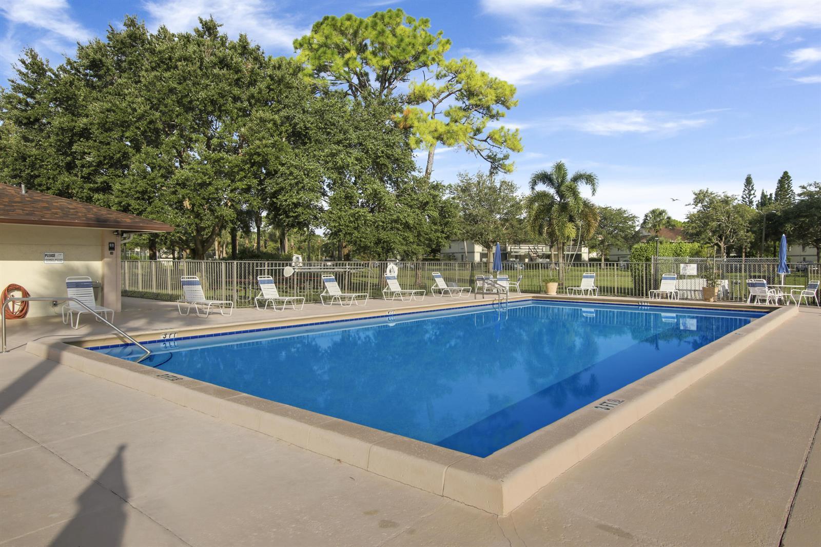 6313 Chasewood Drive # B, Jupiter FL 33458 photo 4