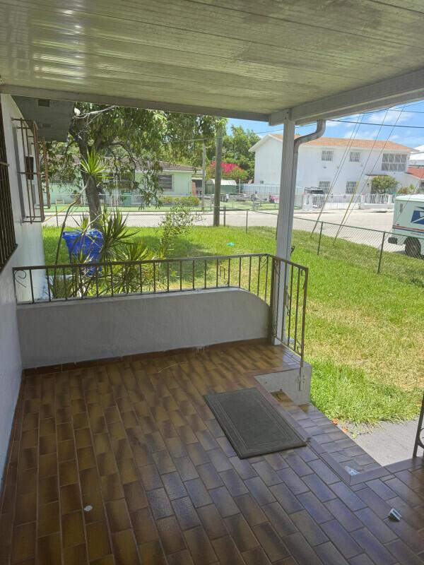 88 NW 18th Avenue, Miami FL 33125 photo 2