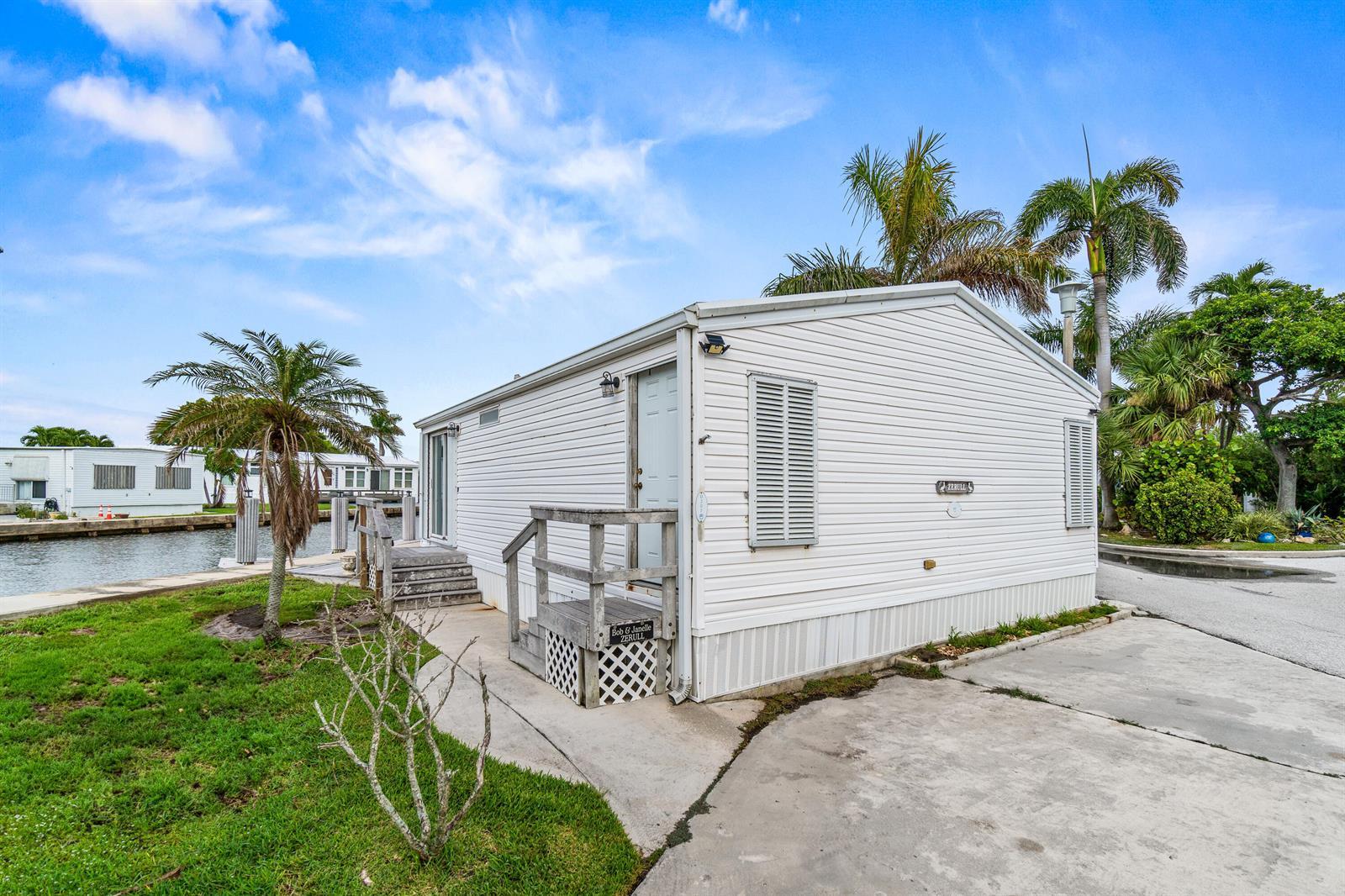 207 Mallard Drive # U, Briny Breezes FL 33435 photo 2
