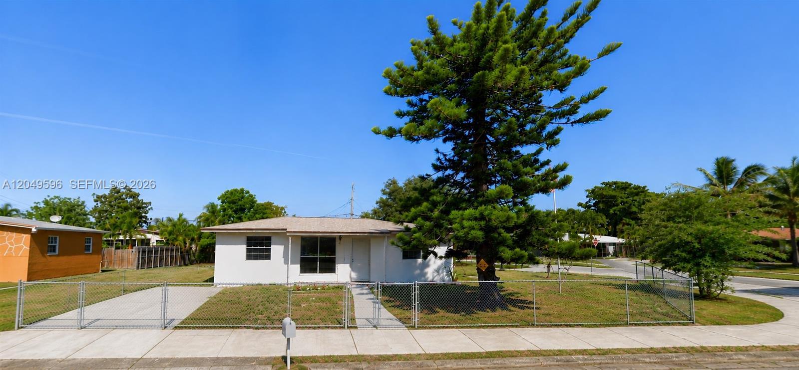 3111 SW 34th Ave, West Park FL 33023