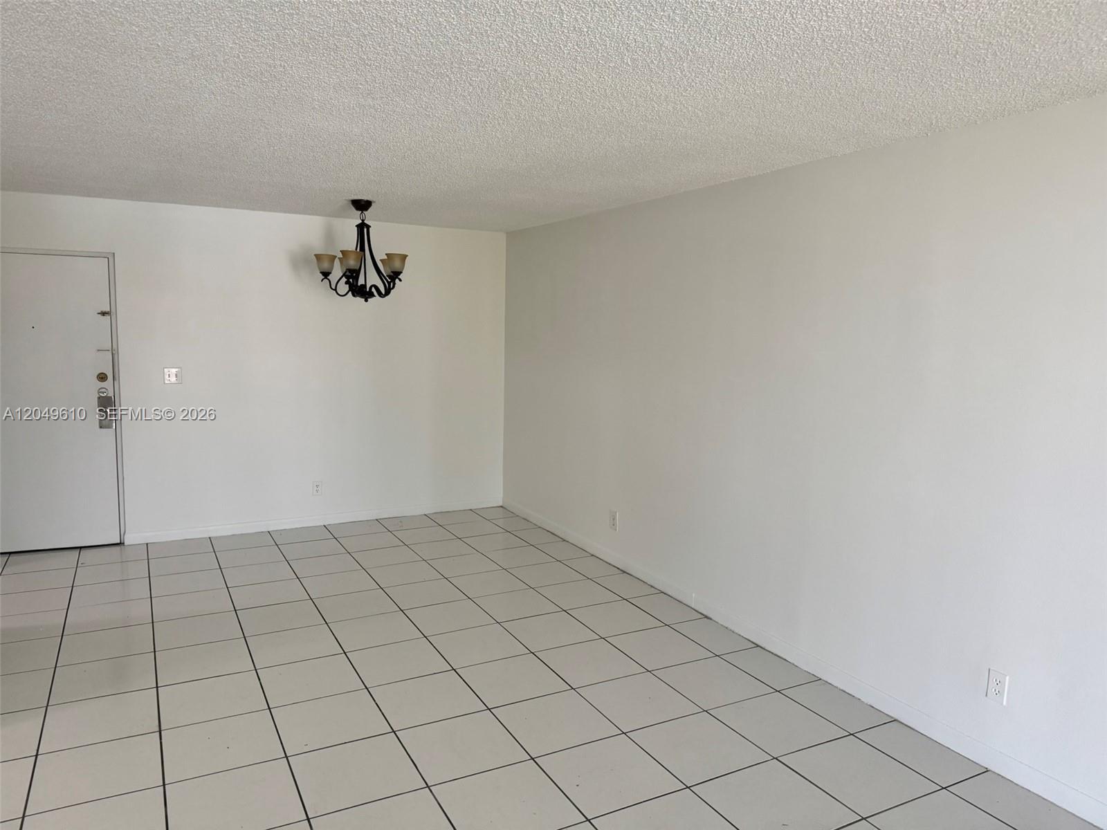 8511 NW 8th St # 303, Miami FL 33126 photo 2