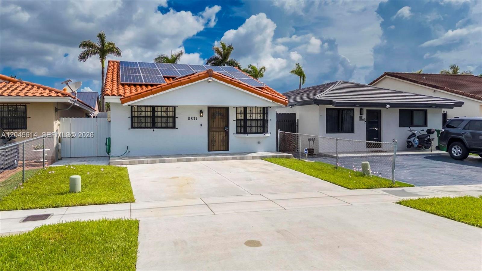 8871 NW 114th St, Hialeah Gardens FL 33018 photo 2