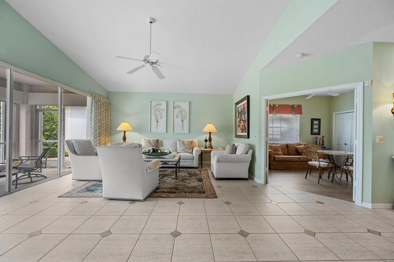 3878 N Longview Drive, Jupiter FL 33477 photo 5