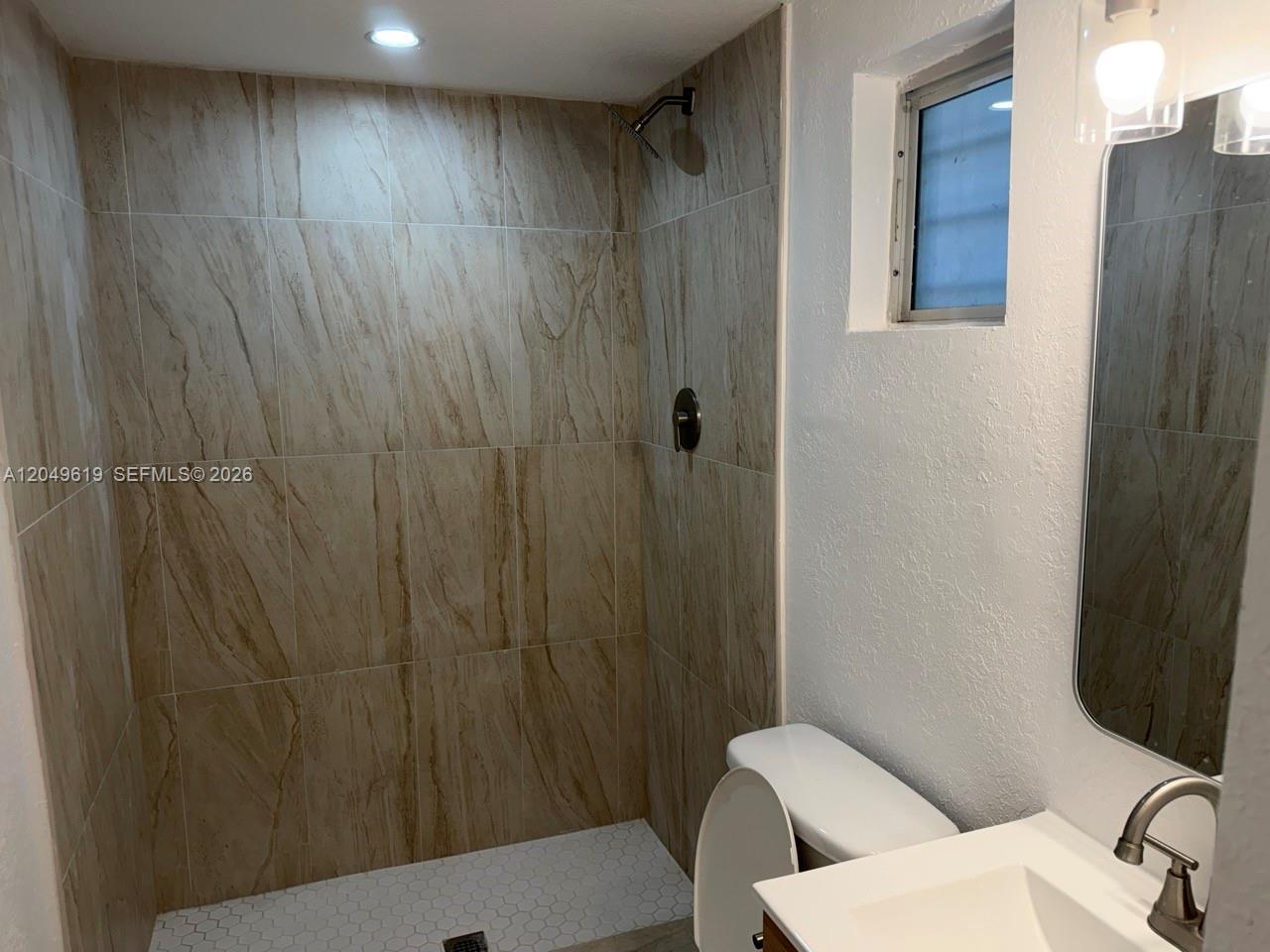 219 SW 21st Ave # 5, Miami FL 33135 photo 3