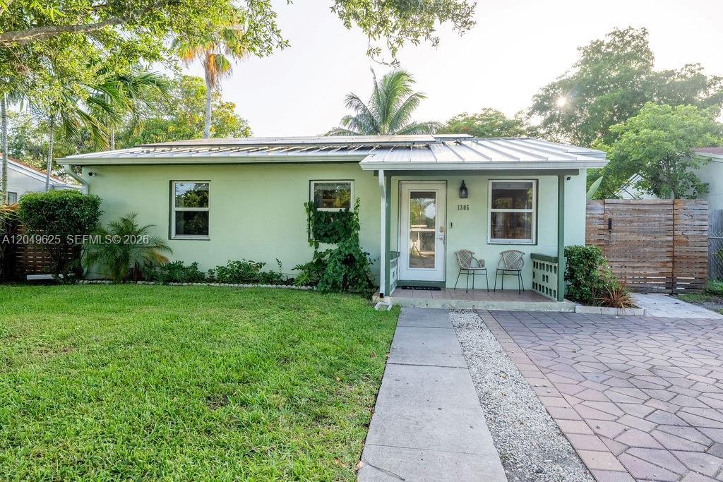 1305 NW 5th Ave, Fort Lauderdale FL 33311 photo 3