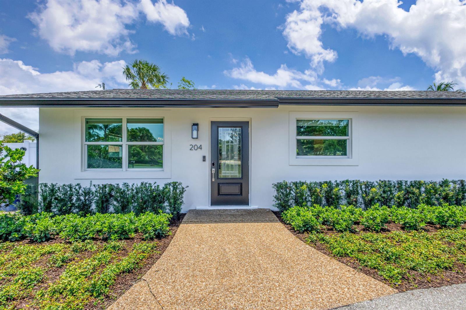 204 W Whitney Drive, Jupiter FL 33458 photo 4