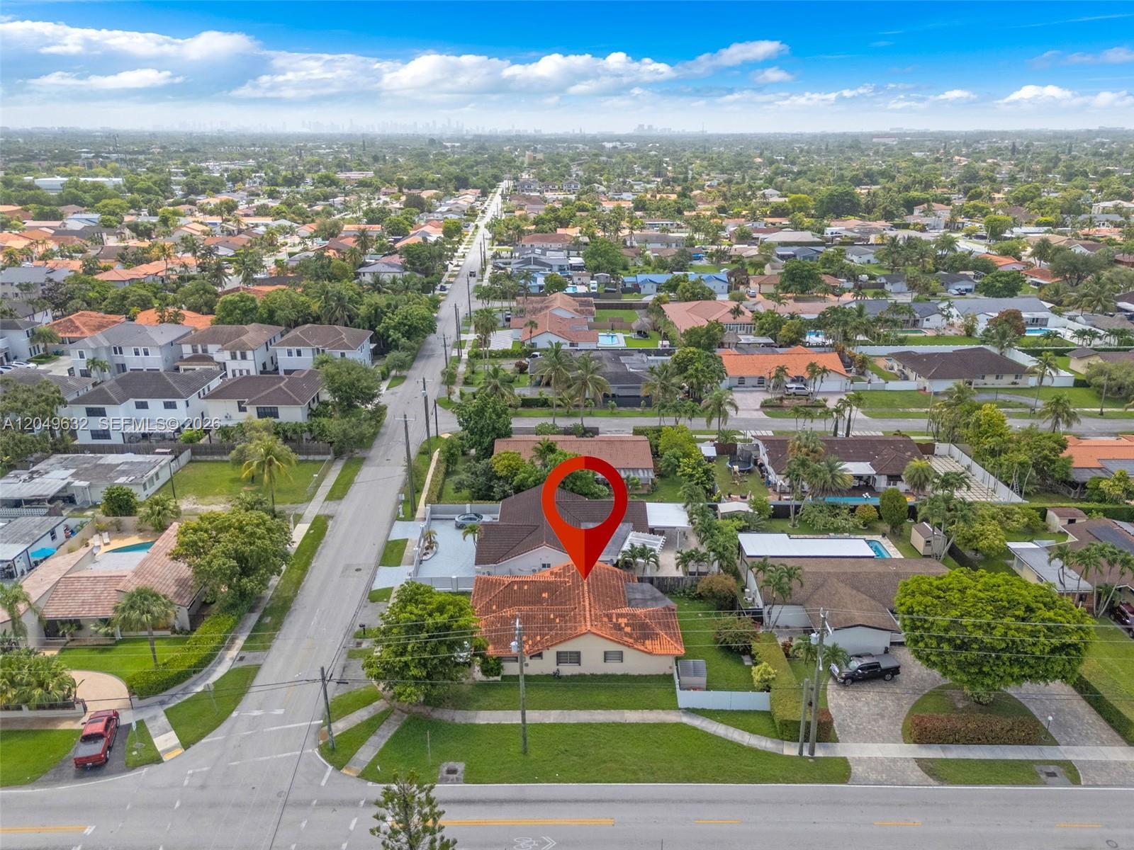 10190 SW 28th St, Miami FL 33165 photo 2