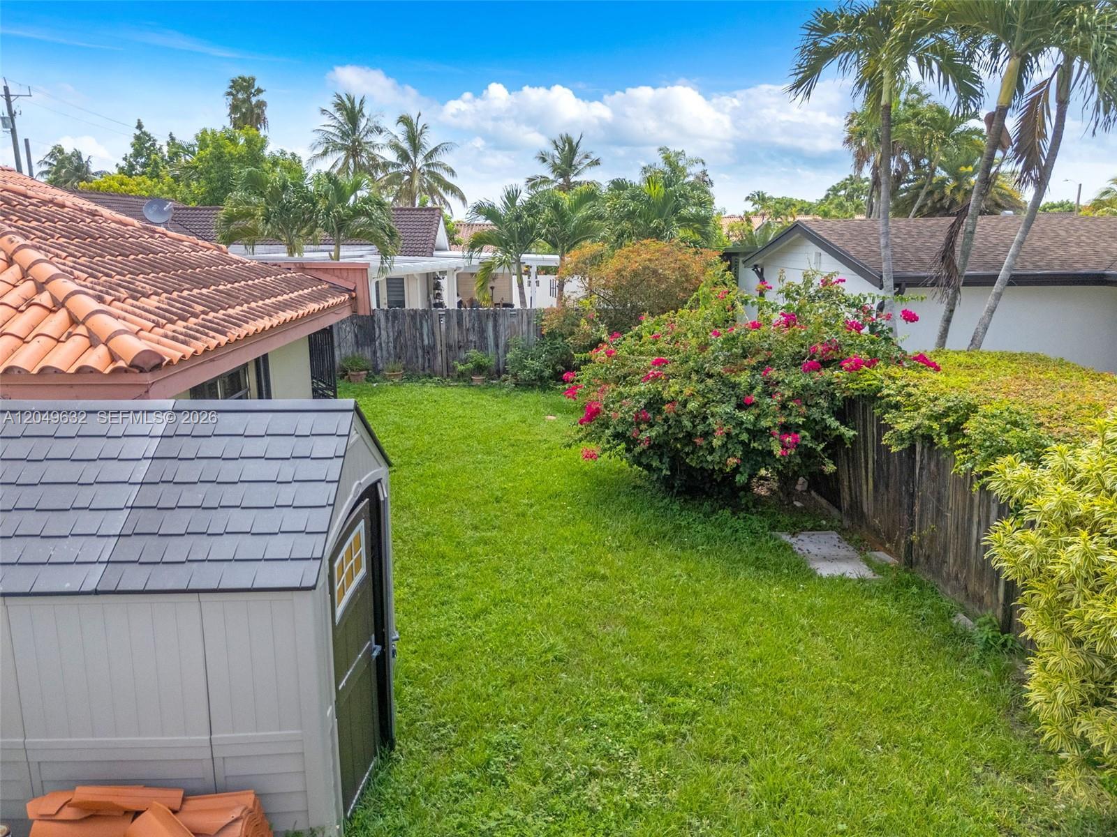 10190 SW 28th St, Miami FL 33165 photo 4