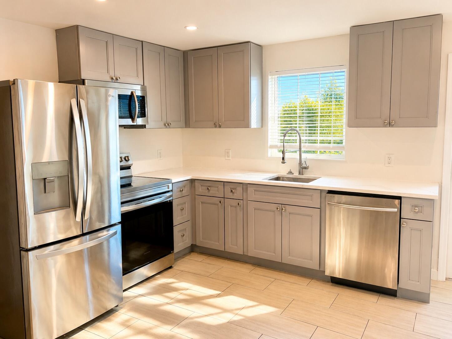 607 SW 10th Street, Fort Lauderdale FL 33315 photo 2