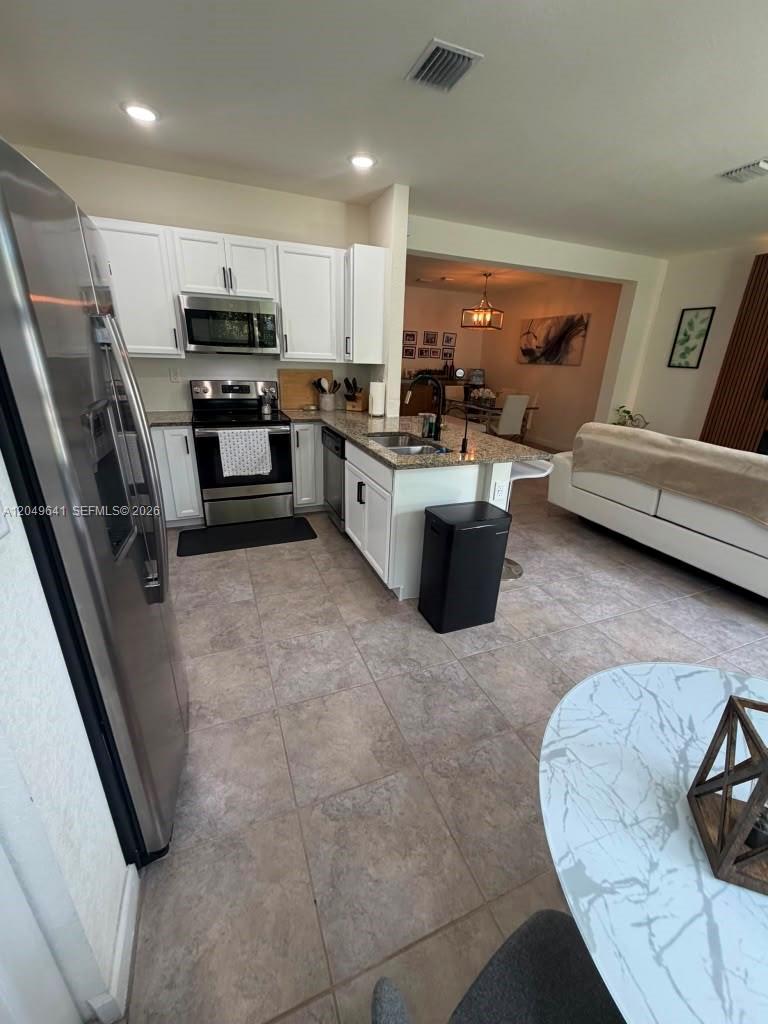 3409 W 104th Ter, Hialeah FL 33018 photo 3