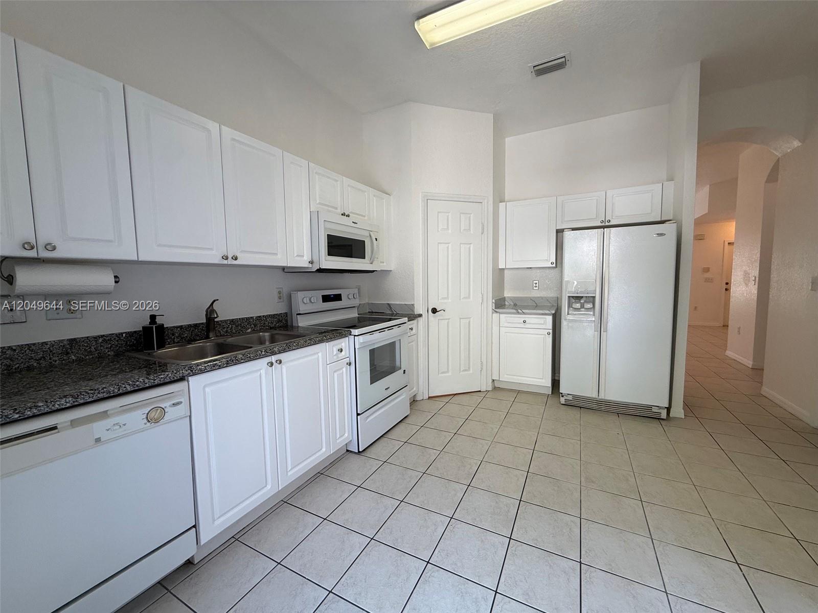 1944 SE 24th Ter, Homestead FL 33035 photo 3