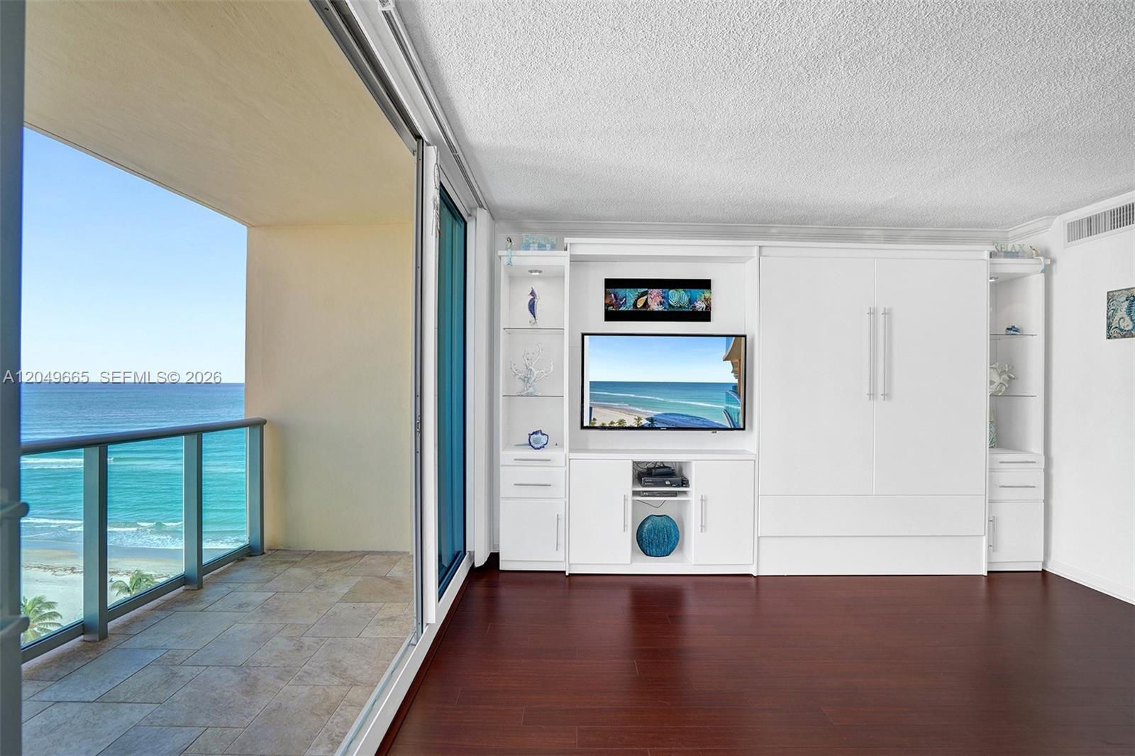 2501 S Ocean Dr, Hollywood FL 33019 photo 4