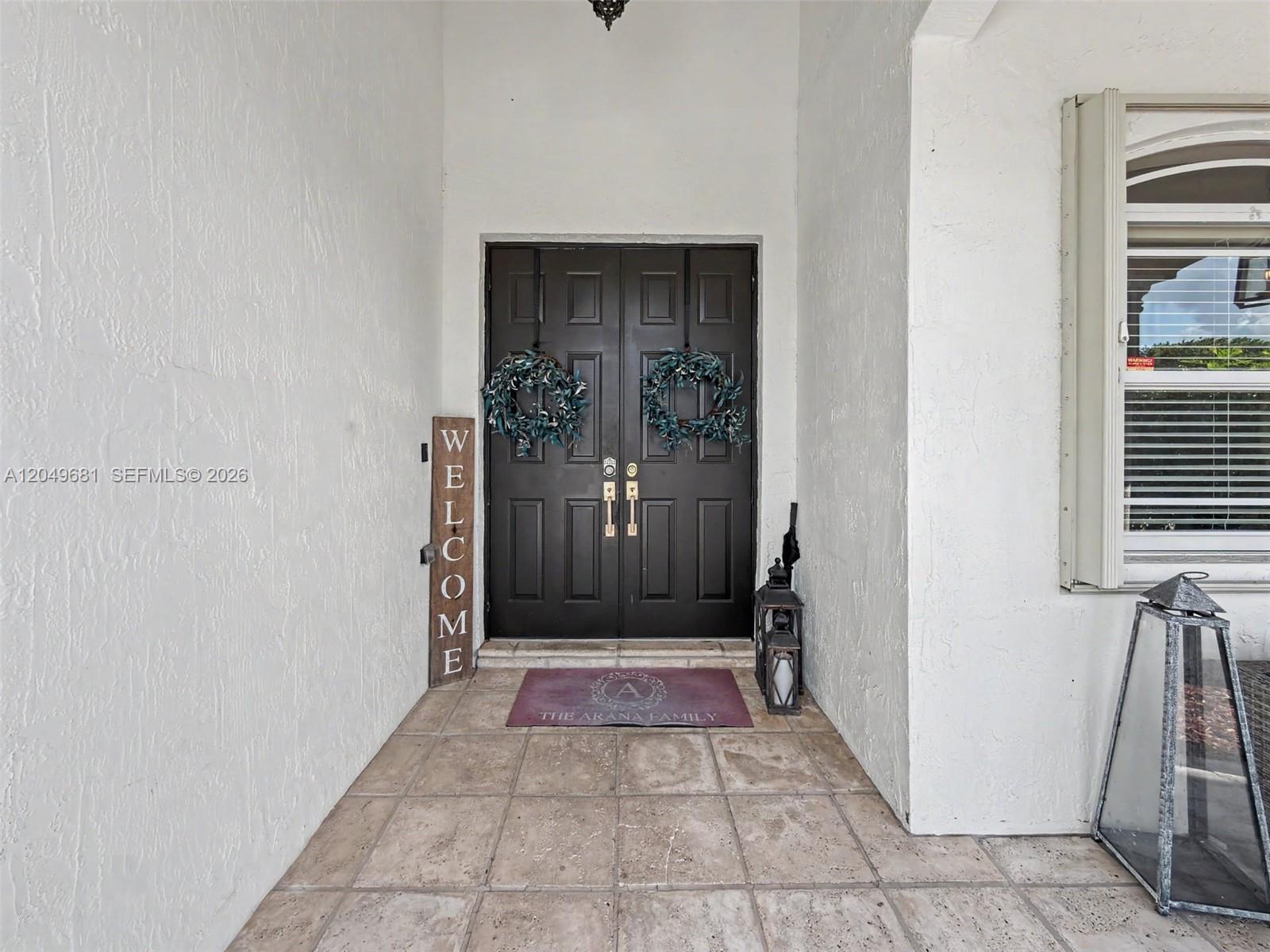 16519 SW 67th Ter, Miami FL 33193 photo 2