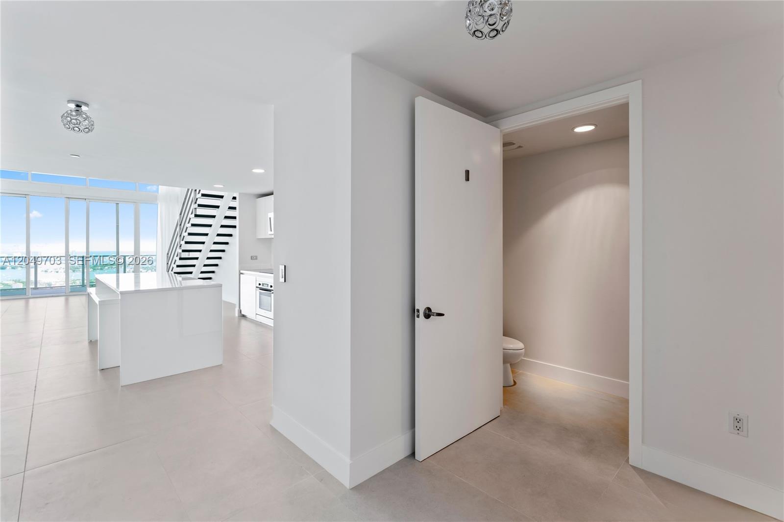 1040 Biscayne Blvd # 3802, Miami FL 33132 photo 3