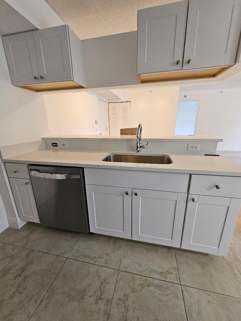460 S Park Road # 207, Hollywood FL 33021 photo 5
