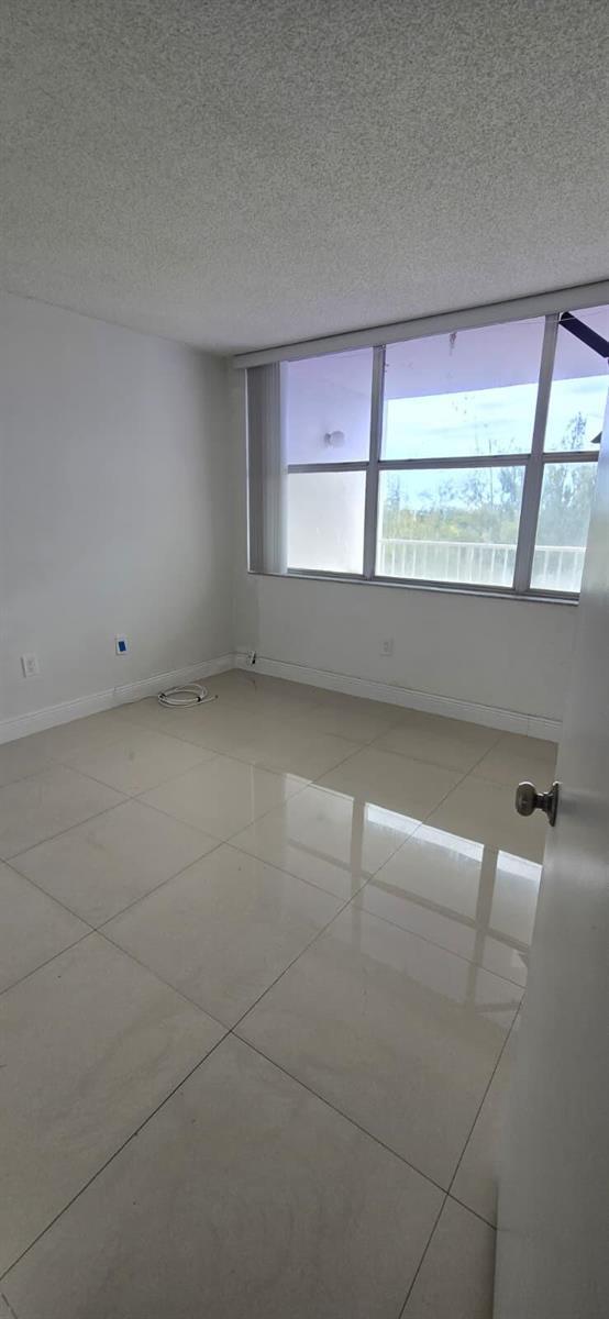 1300 NE Miami Gardens Drive, North Miami Beach FL 33179 photo 3