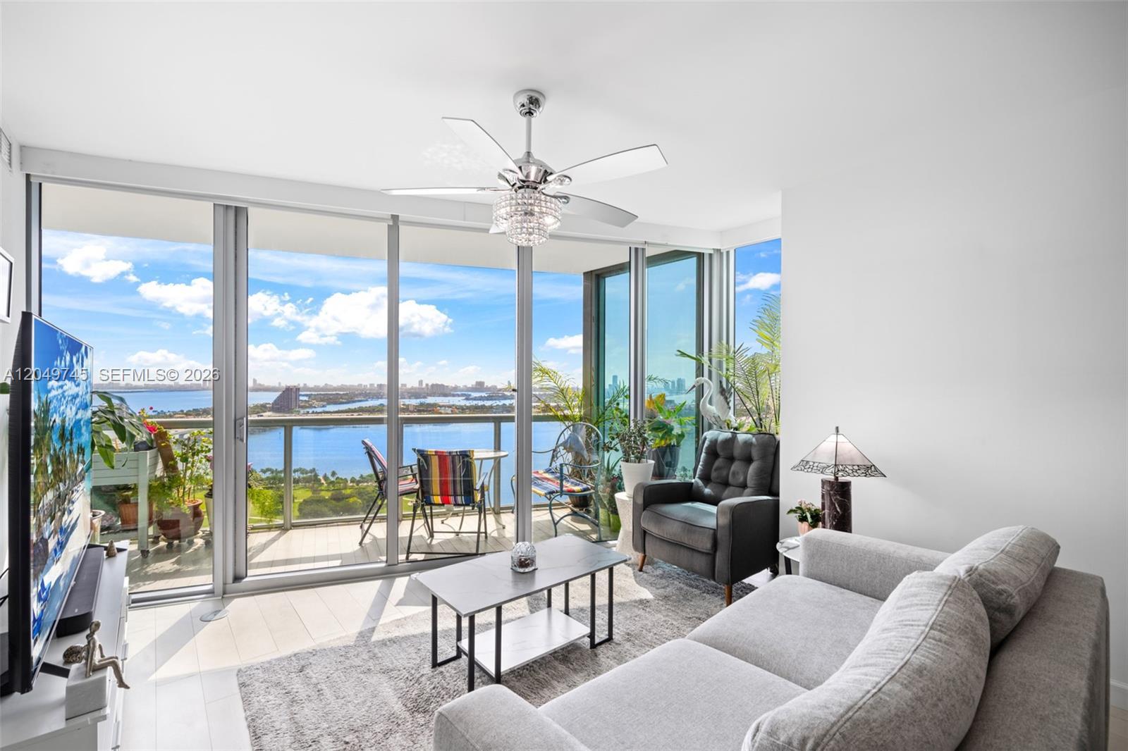 888 Biscayne Blvd # 2909, Miami FL 33132 photo 2