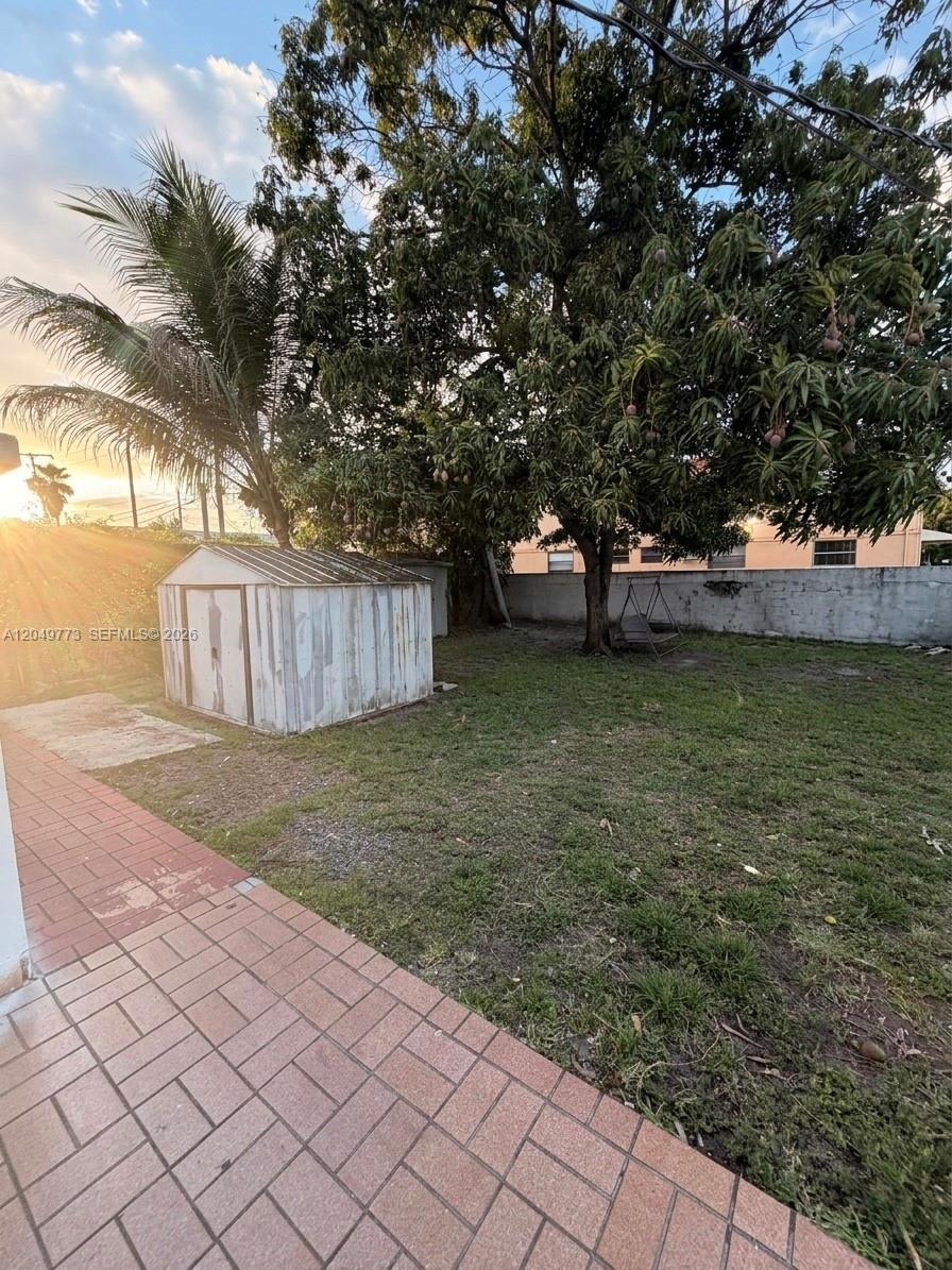 41 E 20th St, Hialeah FL 33010 photo 2
