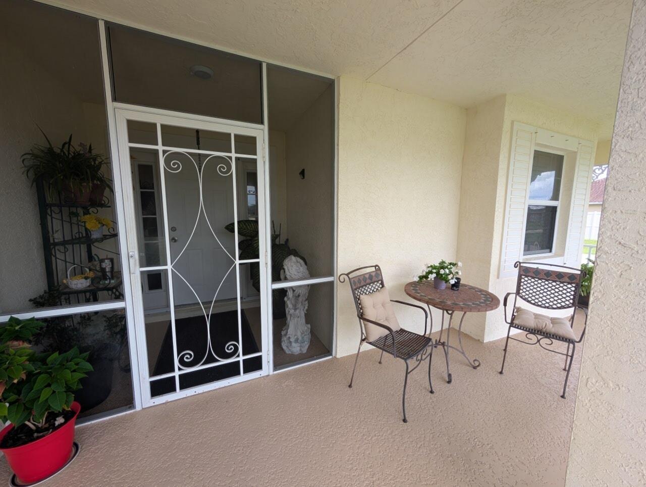 2097 SW Larchmont Lane, Port St. Lucie FL 34984 photo 4