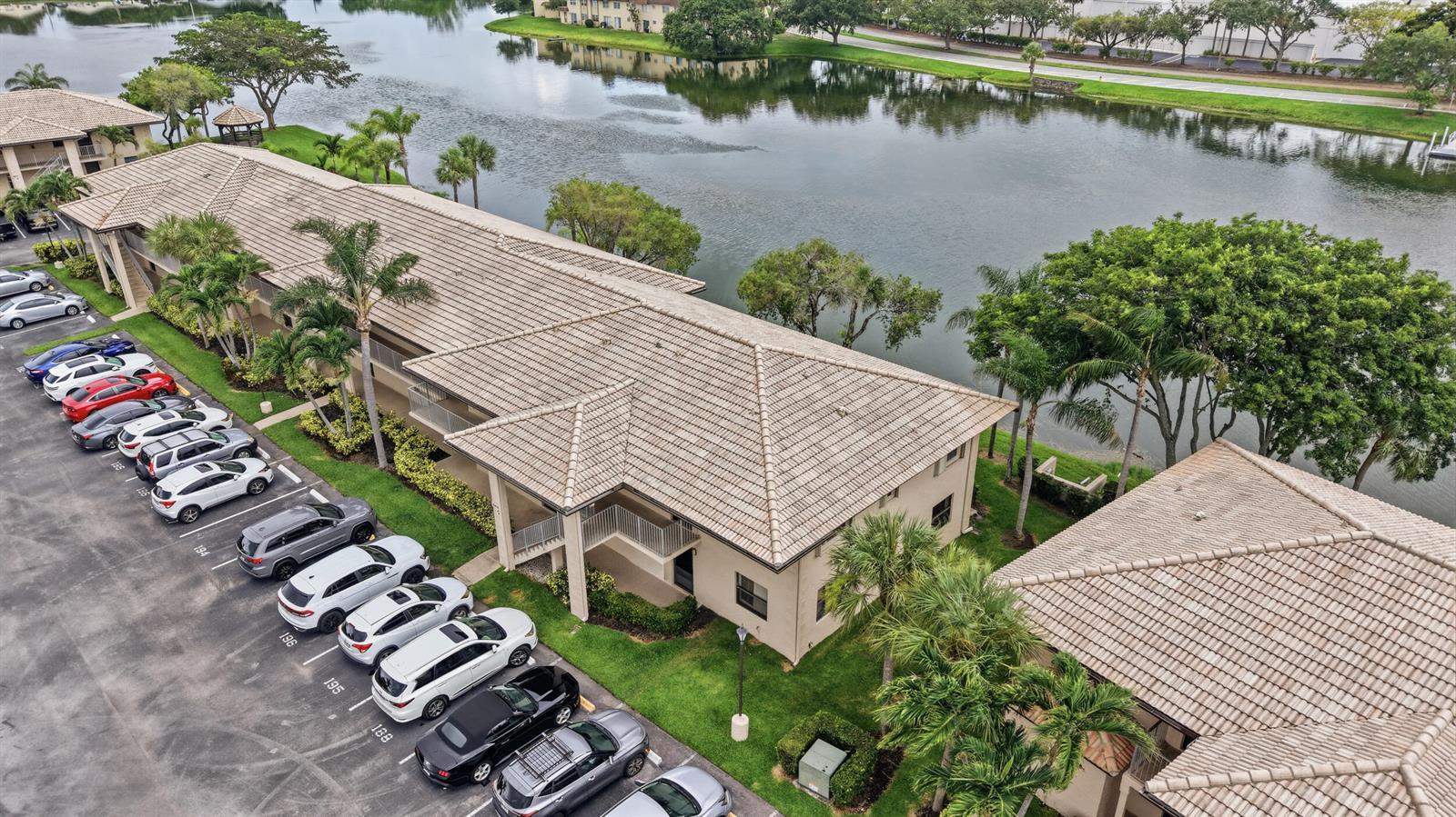 5501 Lakeside Drive # 207, Margate FL 33063 photo 4