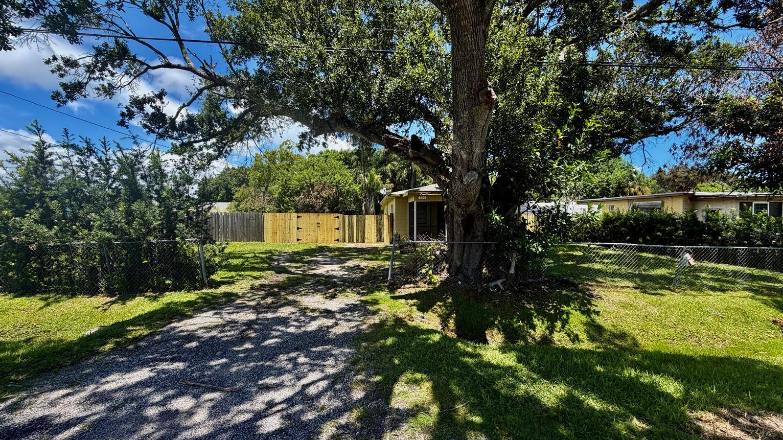310 Dickson Drive, Fort Pierce FL 34982 photo 5