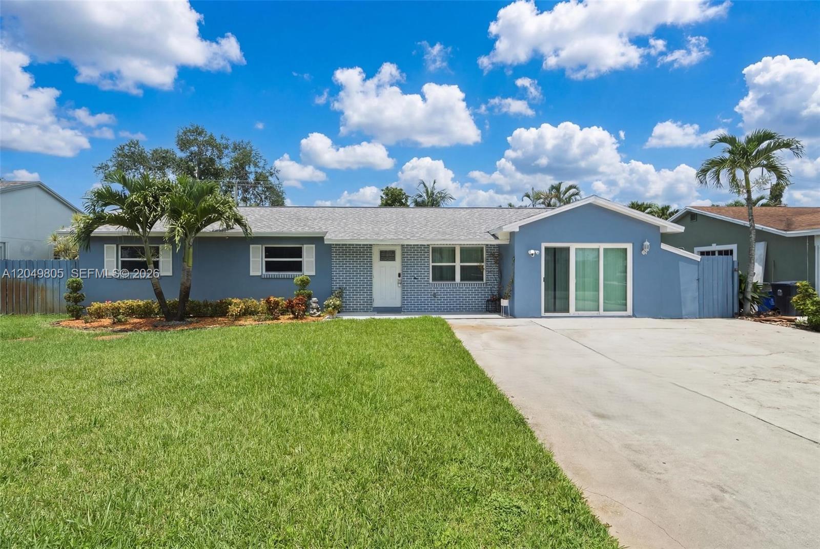 6595 Massachusetts Dr, Lake Worth FL 33462