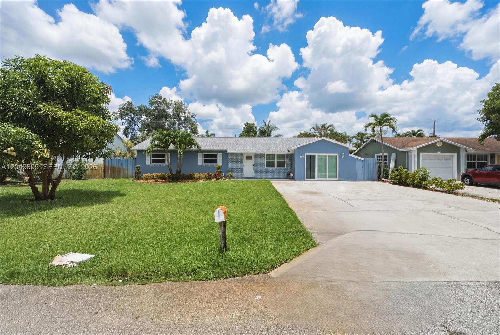 6595 Massachusetts Dr, Lake Worth FL 33462 photo 4