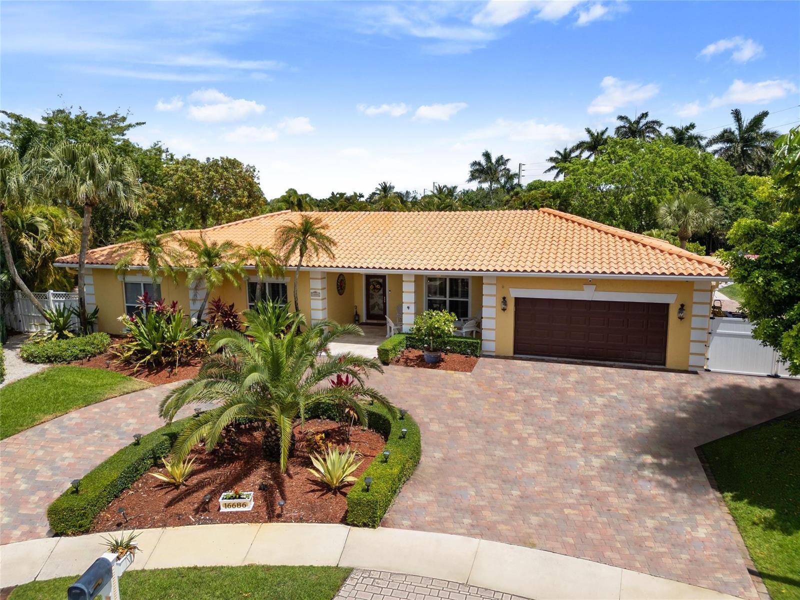 16686 Golfview Drive, Weston FL 33326 photo 3