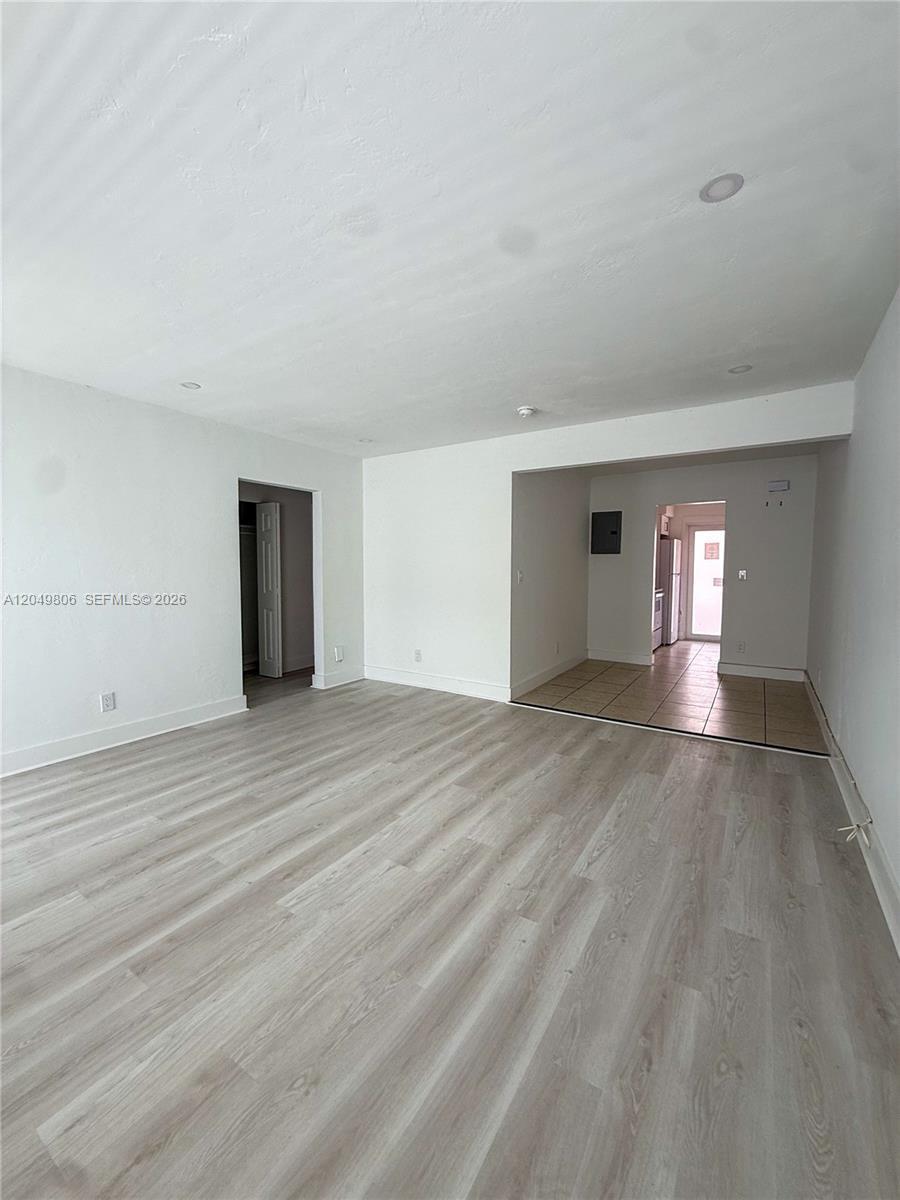 935 Bay Dr # 9, Miami Beach FL 33141 photo 2