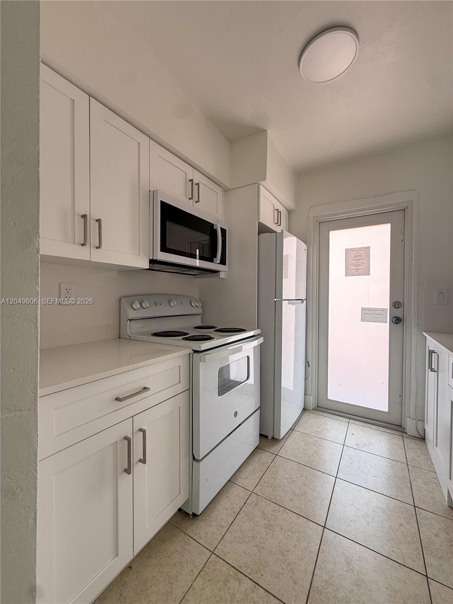 935 Bay Dr # 9, Miami Beach FL 33141 photo 4