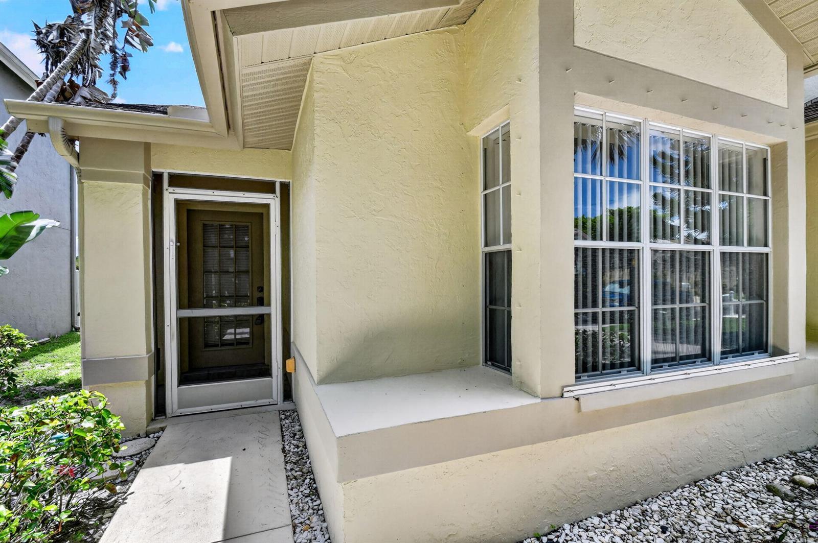 244 Trails End, FL 33413 photo 5