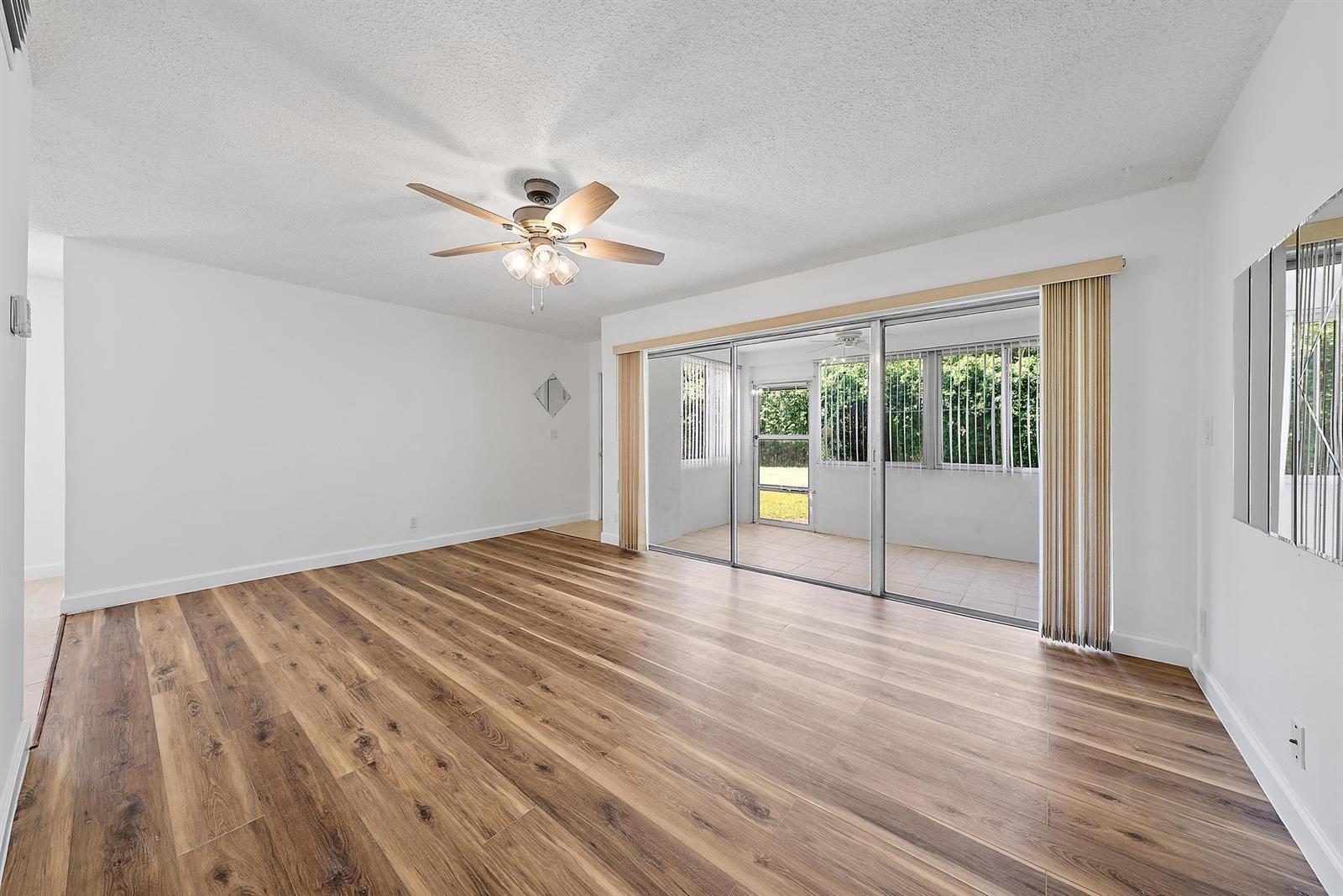 12416 Alternate A1a # P7, Palm Beach Gardens FL 33410 photo 2