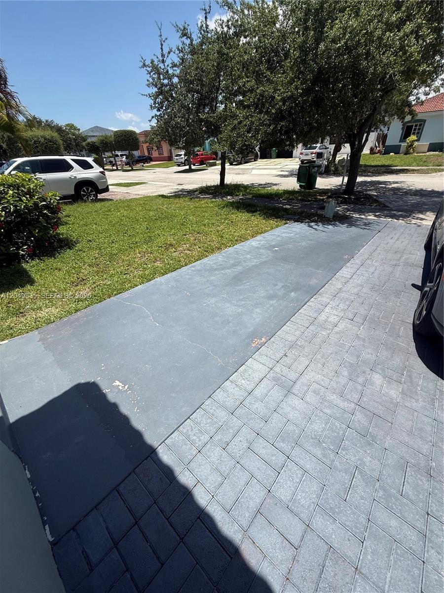 22581 SW 103rd Ct, Cutler Bay FL 33190 photo 2